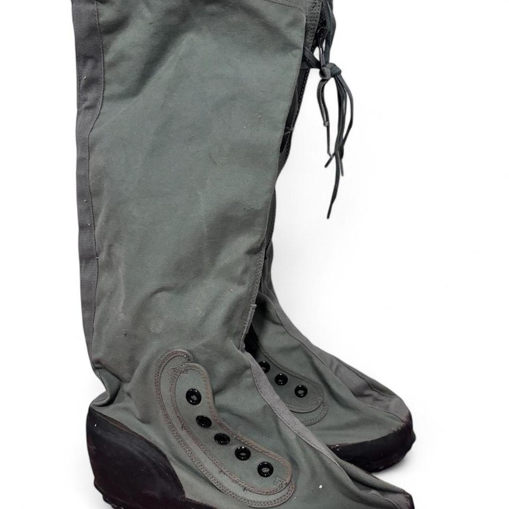 Vintage US Military N-1B Extreme Cold Weather Mukluk Boots Bata 1986 Medium